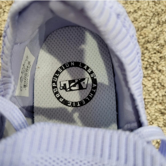 New In Box! APL Techloom Wave Bellflower Slide On Sneakers Size 6.5 - Picture 6 of 9